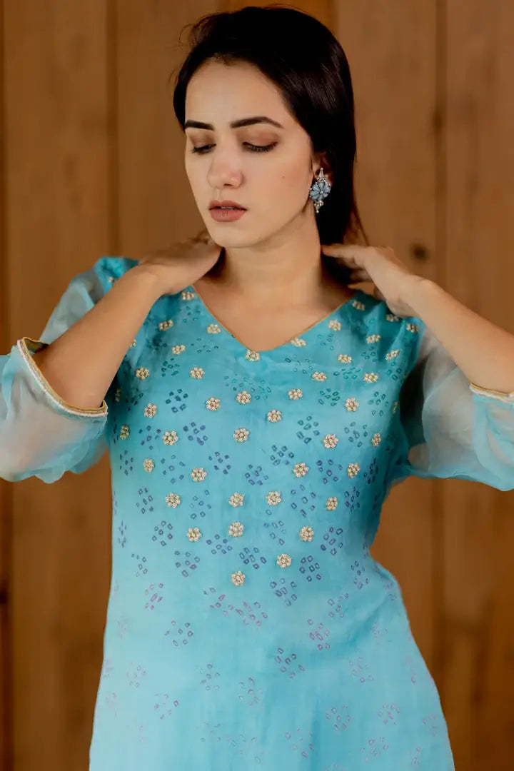 Aakashi - Kurti