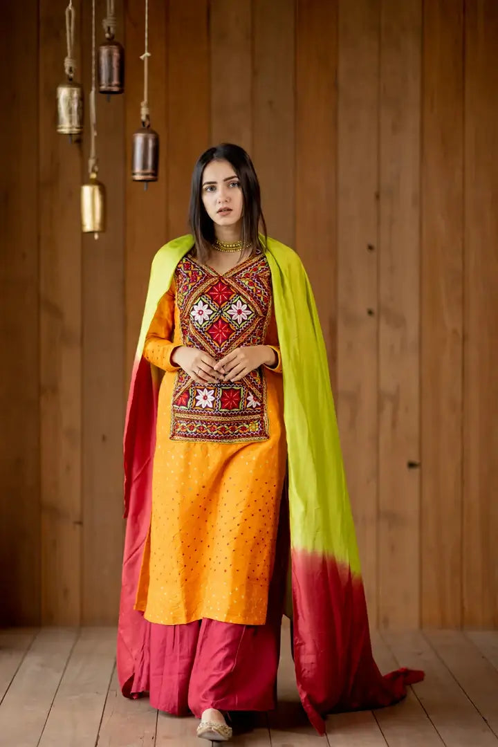 Naarangi - Kurti Dupatta Set
