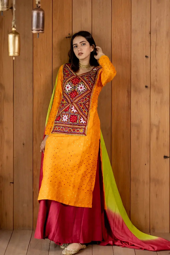 Naarangi - Kurti Dupatta Set