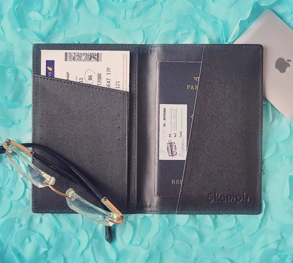 Green 'Let Us Be A Paryatak' Passport Cover