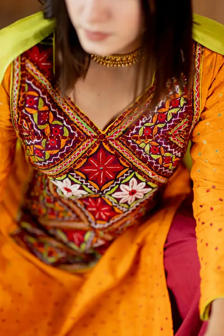 Naarangi Kurti Dupatta Set Ekamph